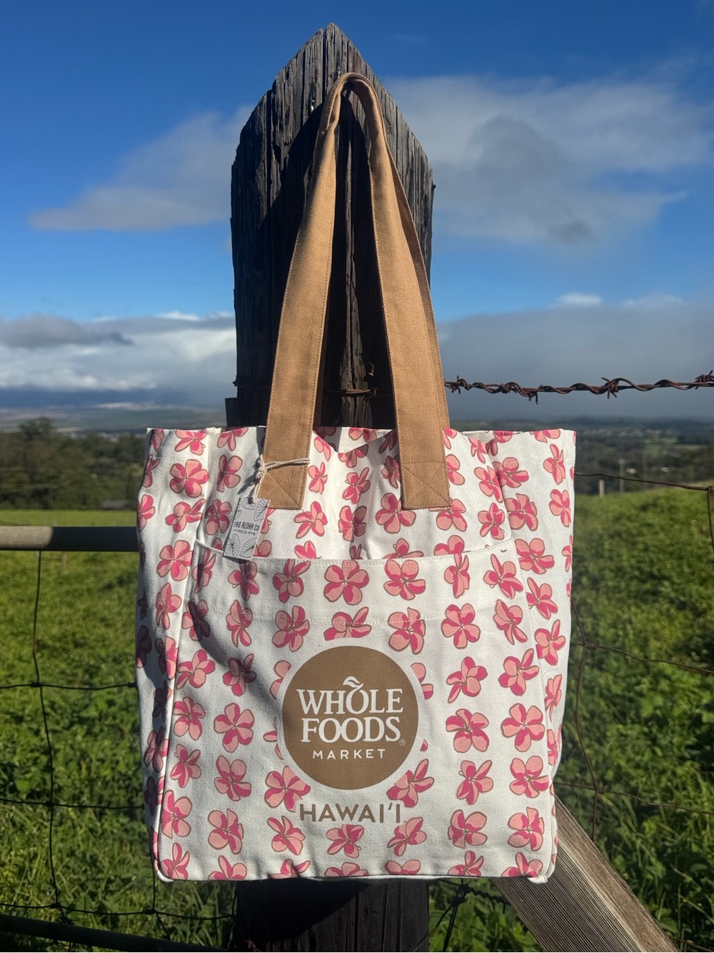 NWT Whole Foods Tag Aloha Pink Plumeria Hawaii Exclusive Large Tote Bag
